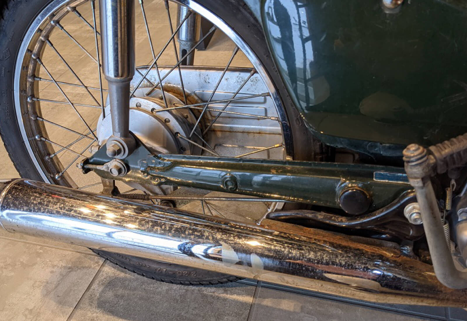 Before / マフラー